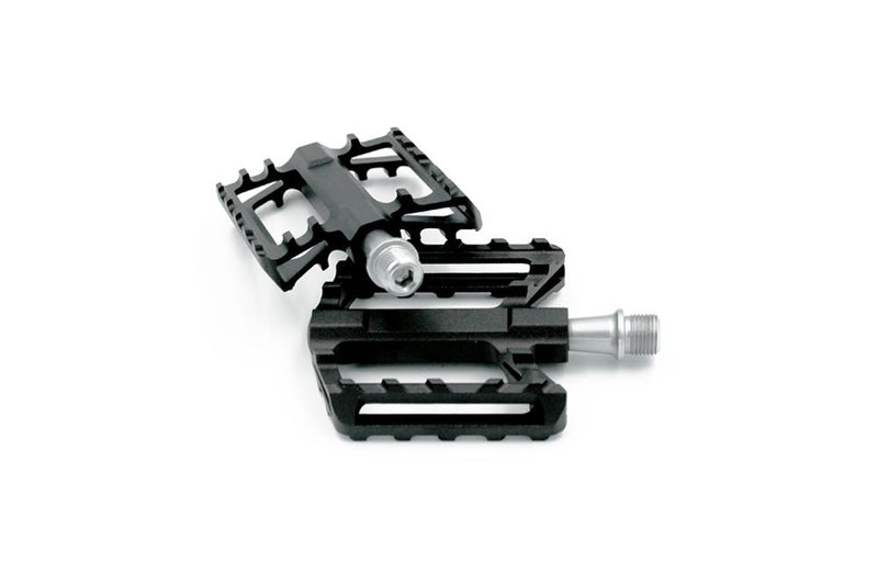 Alloy Lightweight MTB Pedals (Pair) - BikeVentures