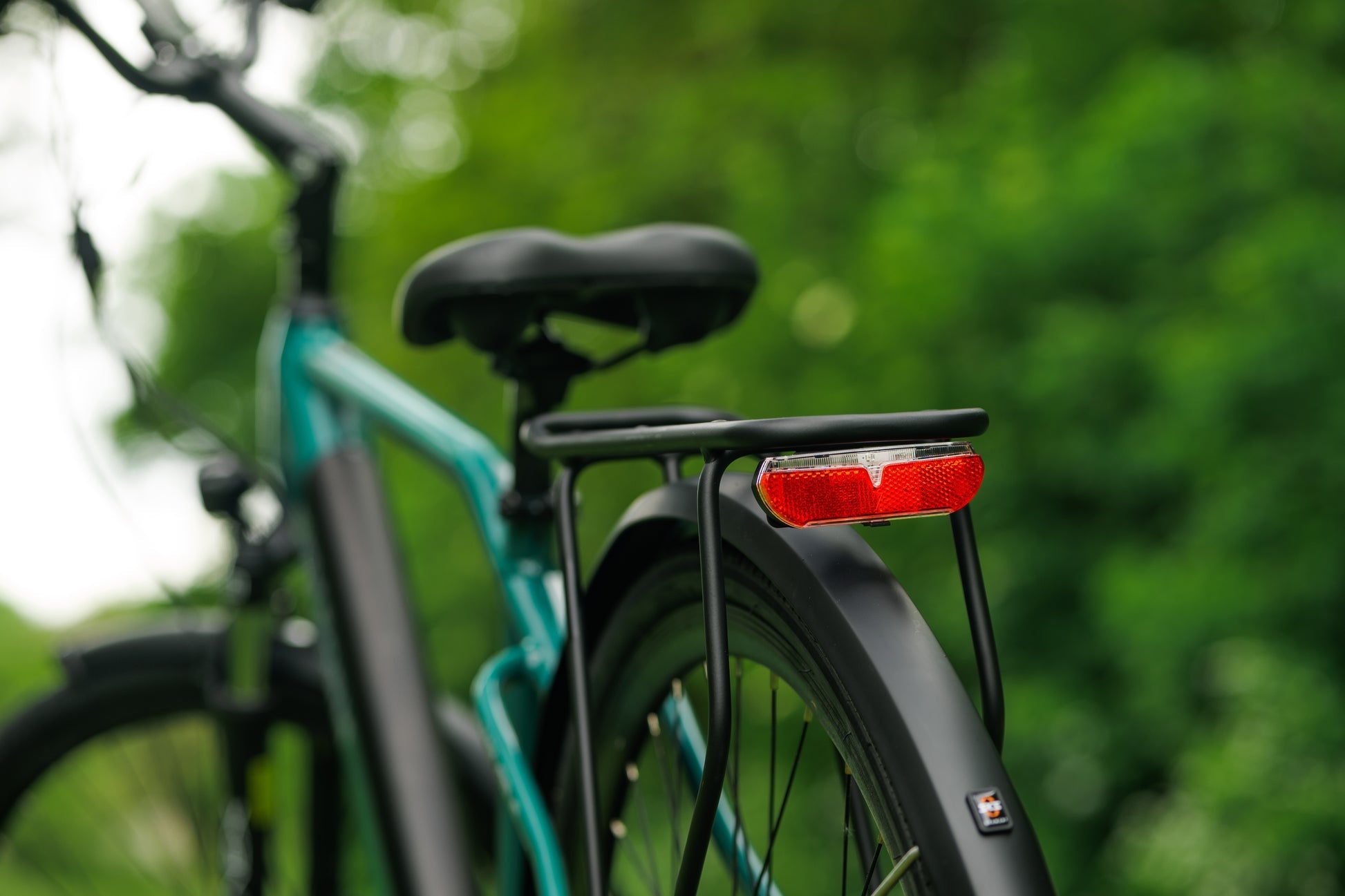 Roxform Valor S Mid - Drive City Commuter Electric Bike 250W - BikeVentures